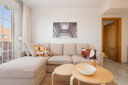 Apartamento 2 Bedroom Front Line Beach Flat In Costabella, Marbella, Marbella