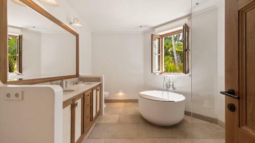 Lvone, Villa In Los Verdiales, Golden Mile