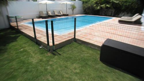 Detached Villa With Private Heated Infinity Pool Close To Port And Beach