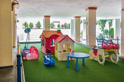 Romana Playa Beach Apartment 723 In Elviria, Marbella
