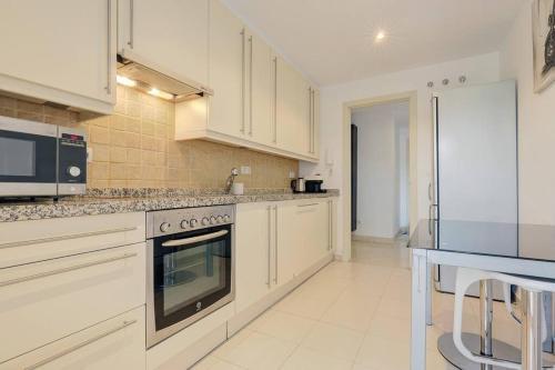 Apartamento Stunning Duplex 5 Minutes From Puerto Ban�s
