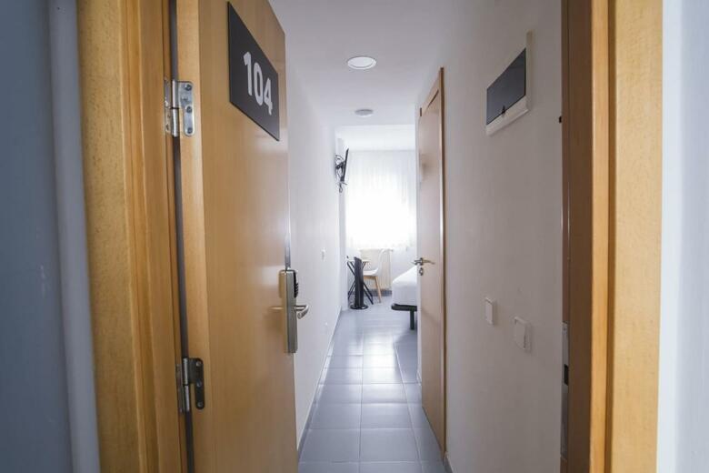 Hostal Alda Egues Rooms