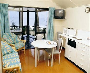 Motel Ellis Beach Oceanfront Bungalows