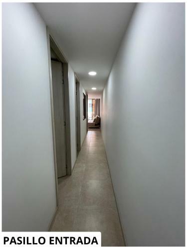 402 Apartamento En Medell�n Cerca A La 70 Amoblado