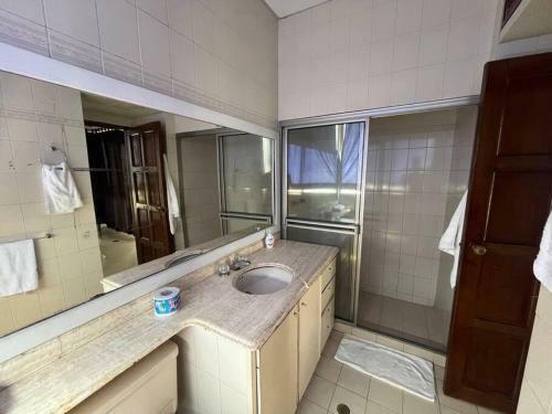 Apartamento Amazing Penthouse With Stunning Views & Pool