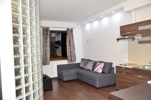 C&g Apartments Prestige
