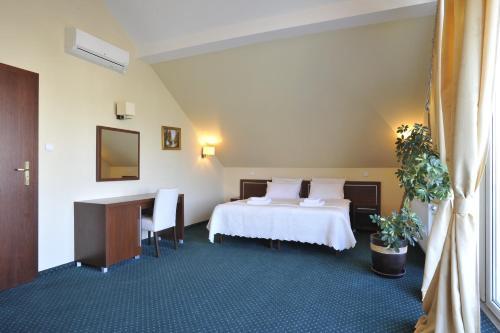 Hotel Lotos