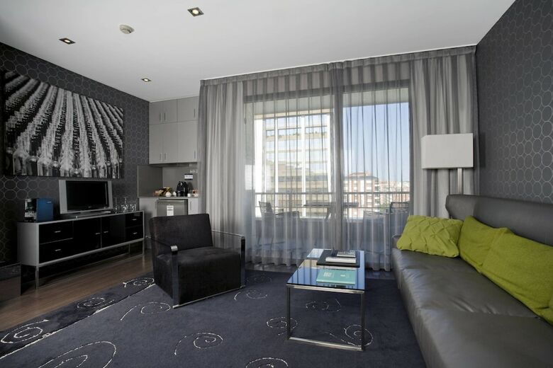 AC Hotel Victoria Suites By Marriott