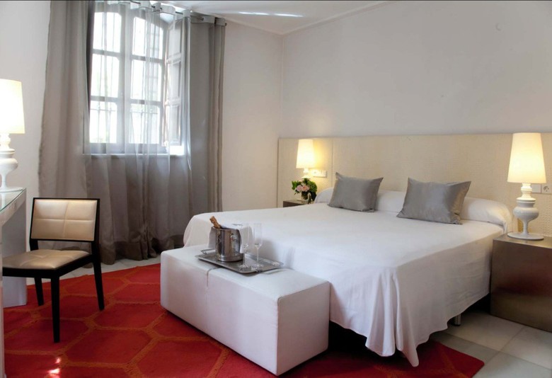 Hotel Hospes Palacio De Los Patos