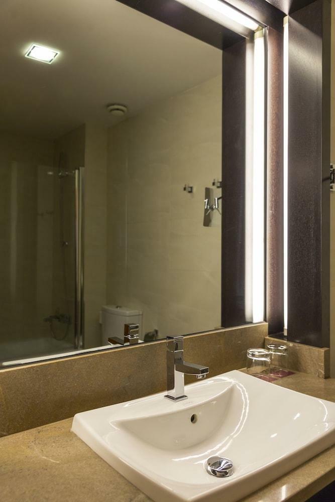 Hotel Maci� Real de La Alhambra