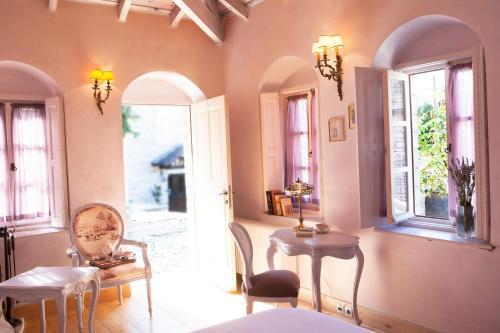 Hostal Amaryllis Luxury Guest House