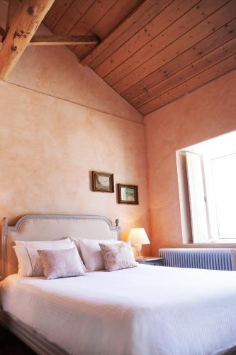 Hostal Amaryllis Luxury Guest House