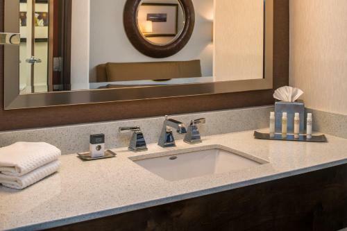 Hotel Doubletree By Hilton North Salem