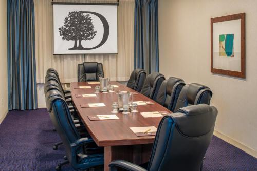 Hotel Doubletree By Hilton North Salem