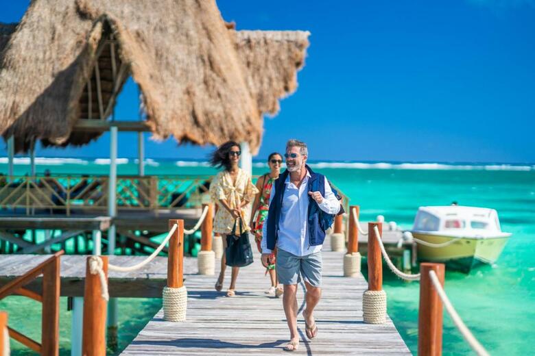 Hotel Margaritaville Beach Resort Ambergris Caye - Belize