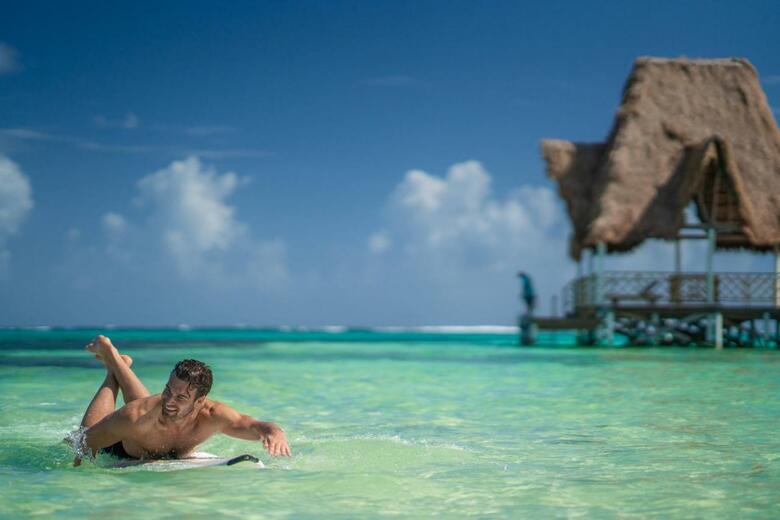 Hotel Margaritaville Beach Resort Ambergris Caye - Belize