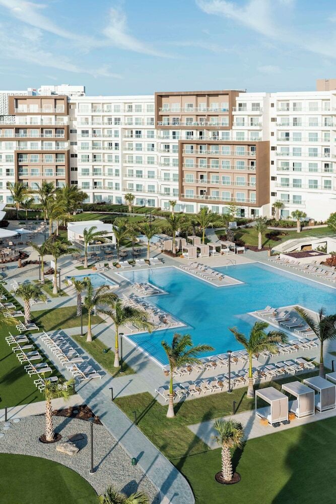 Hotel Embassy Suites By Hilton Aruba Beach Resort