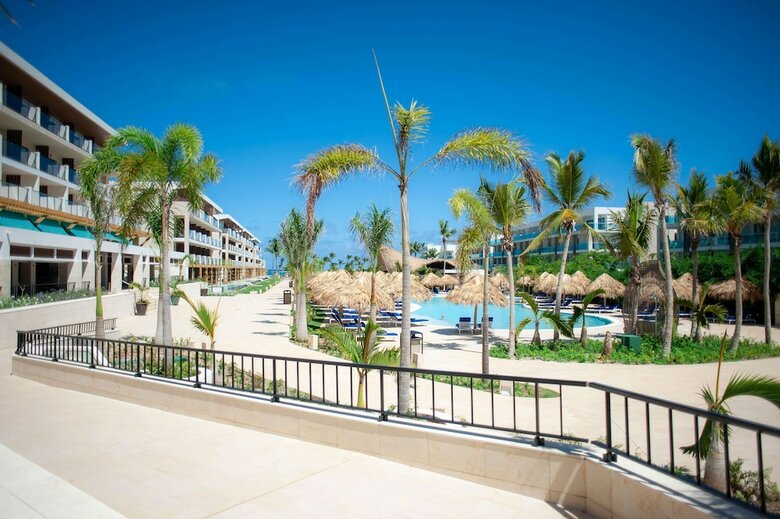 Hotel Serenade All Suites - Adults Only Resort