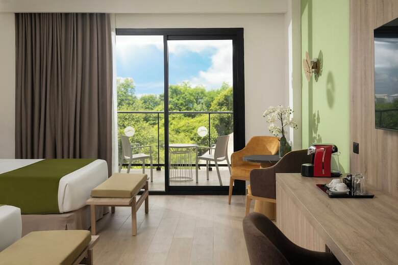 Hotel Serenade All Suites - Adults Only Resort