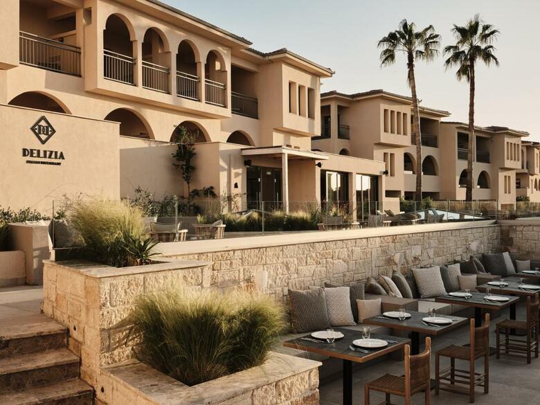 Cora Hotel & Spa