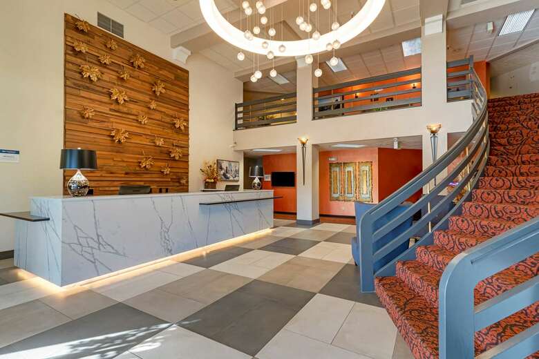 Hotel Best Western Plus Mill Creek Inn