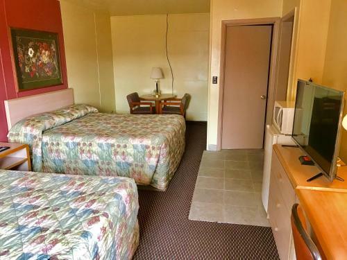 Travelers Inn Motel