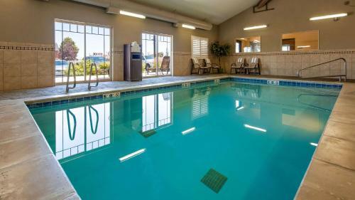 Best Western Plus Landmark Hotel