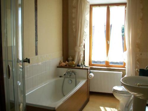 Bed & Breakfast La Ch�taigne Dor�e