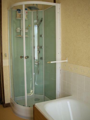 Bed & Breakfast La Ch�taigne Dor�e