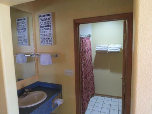 Mountain Motel
