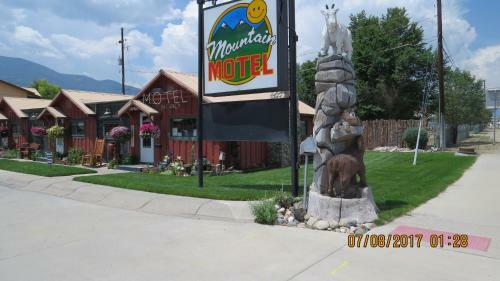 Mountain Motel