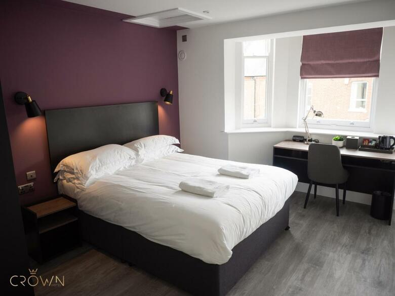 Crown Hotel