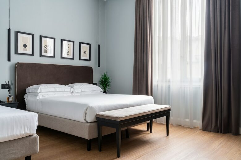 Flom Boutique Hotel