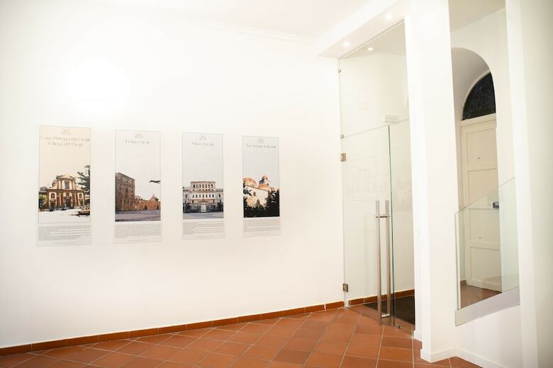 Ballar� Hotel