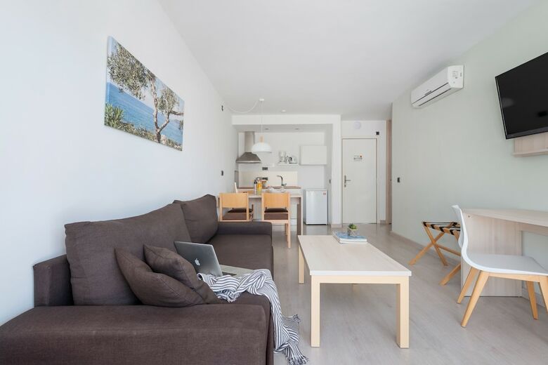 Aparthotel Apartamentos Olive Beach