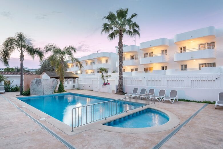Aparthotel Apartamentos Olive Beach