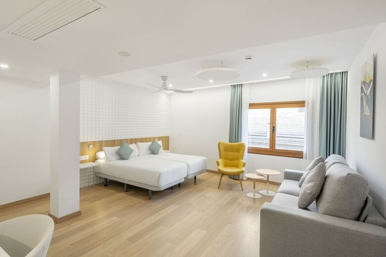 Hotel Odyssey Rooms
