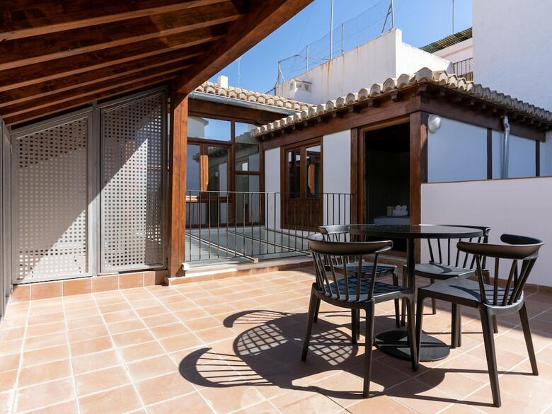 Aparthotel Limehome Granada Calle Mirasol