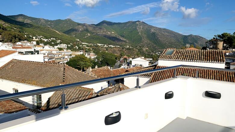 Aparthotel Sea To Sky Suites - Mijas Pueblo