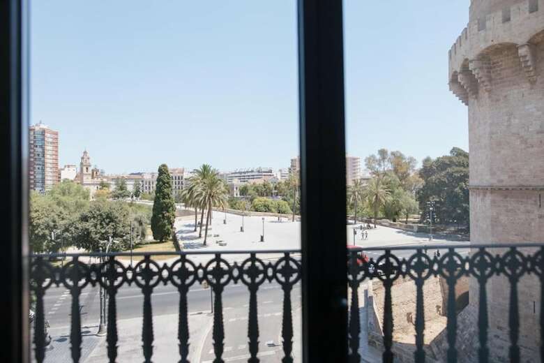 Hotel Myr Puerta Serranos