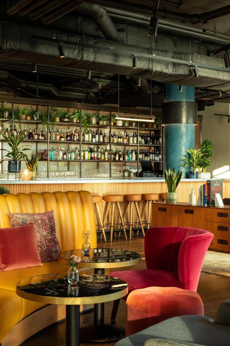 Hotel The Gantry London, Curio Collection By Hilton