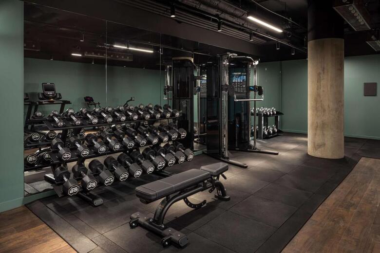 Hotel The Gantry London, Curio Collection By Hilton