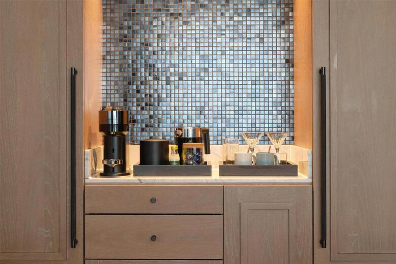 Hotel The Gantry London, Curio Collection By Hilton