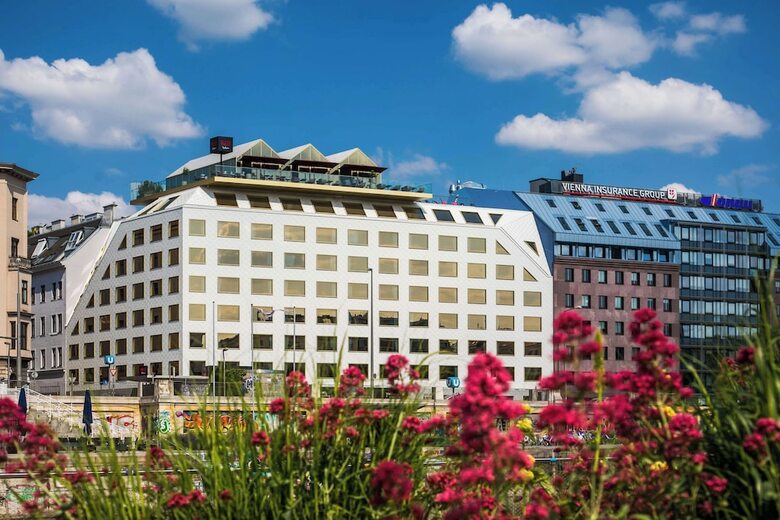 Radisson Red Hotel, Vienna
