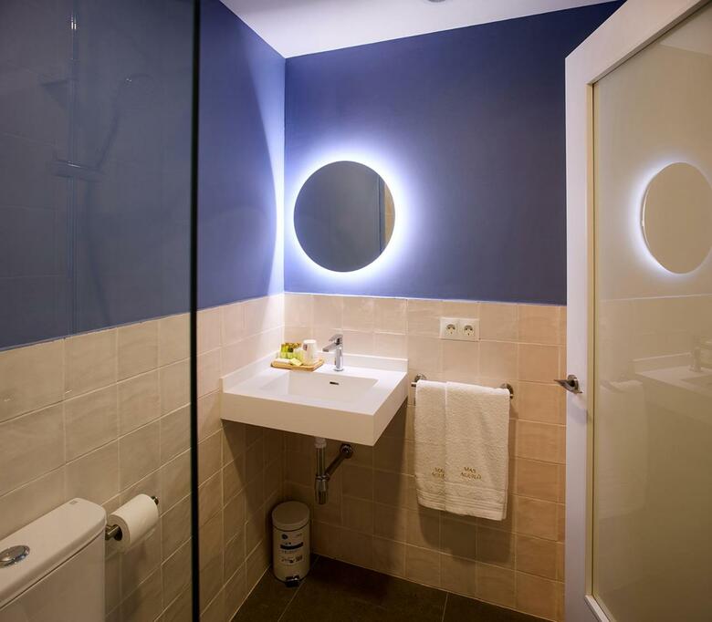 Hostal Hotel Mas Aguil�