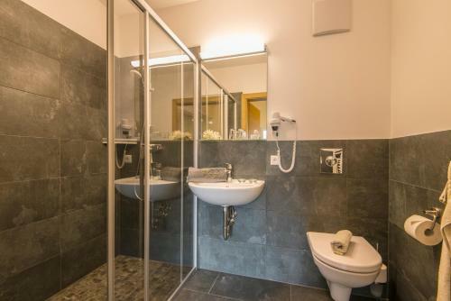 Hostal Haus H�llbacher