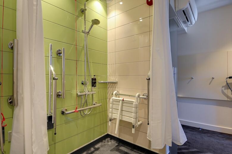 Hotel Hub By Premier Inn Edinburgh - Royal Mile
