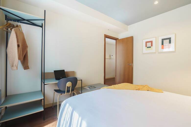 Apartamentos Aspasios Diagonal Art