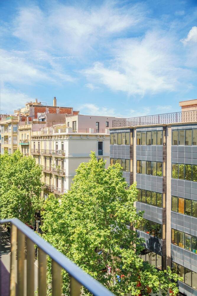 Apartamentos Aspasios Diagonal Art