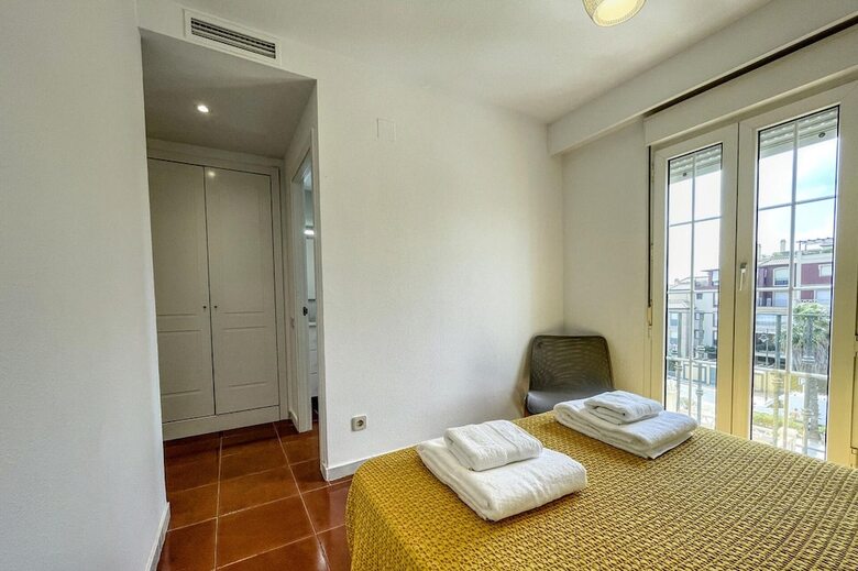 Luxury Front Line Apartment In Isla Canela Beach